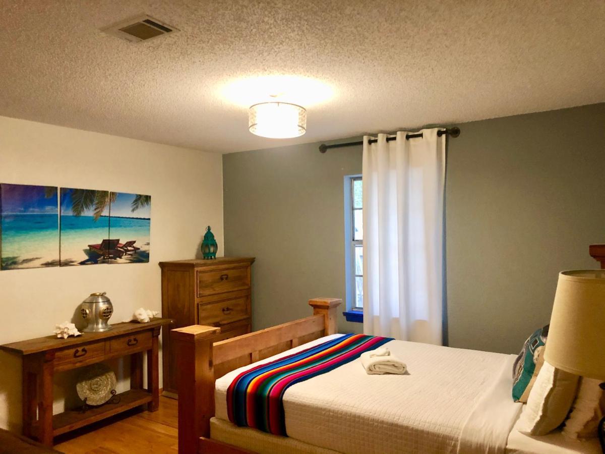 The Cove Bnb Hudson Bend 外观 照片