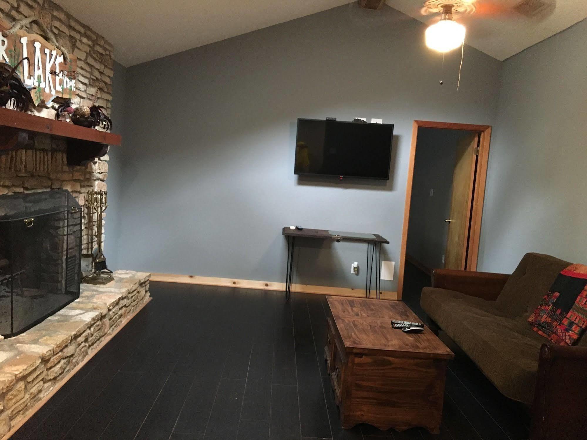 The Cove Bnb Hudson Bend 外观 照片