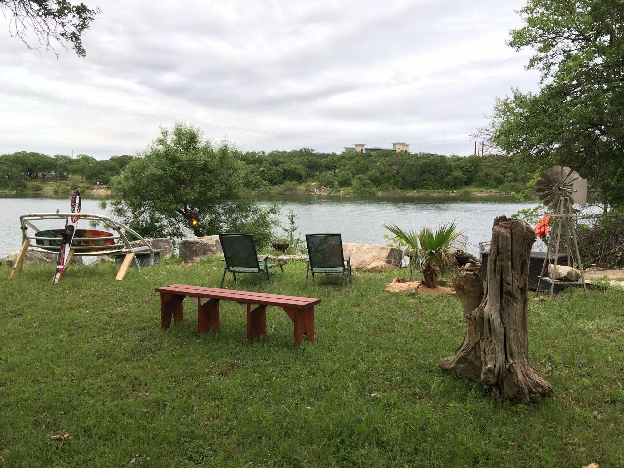 The Cove Bnb Hudson Bend 外观 照片